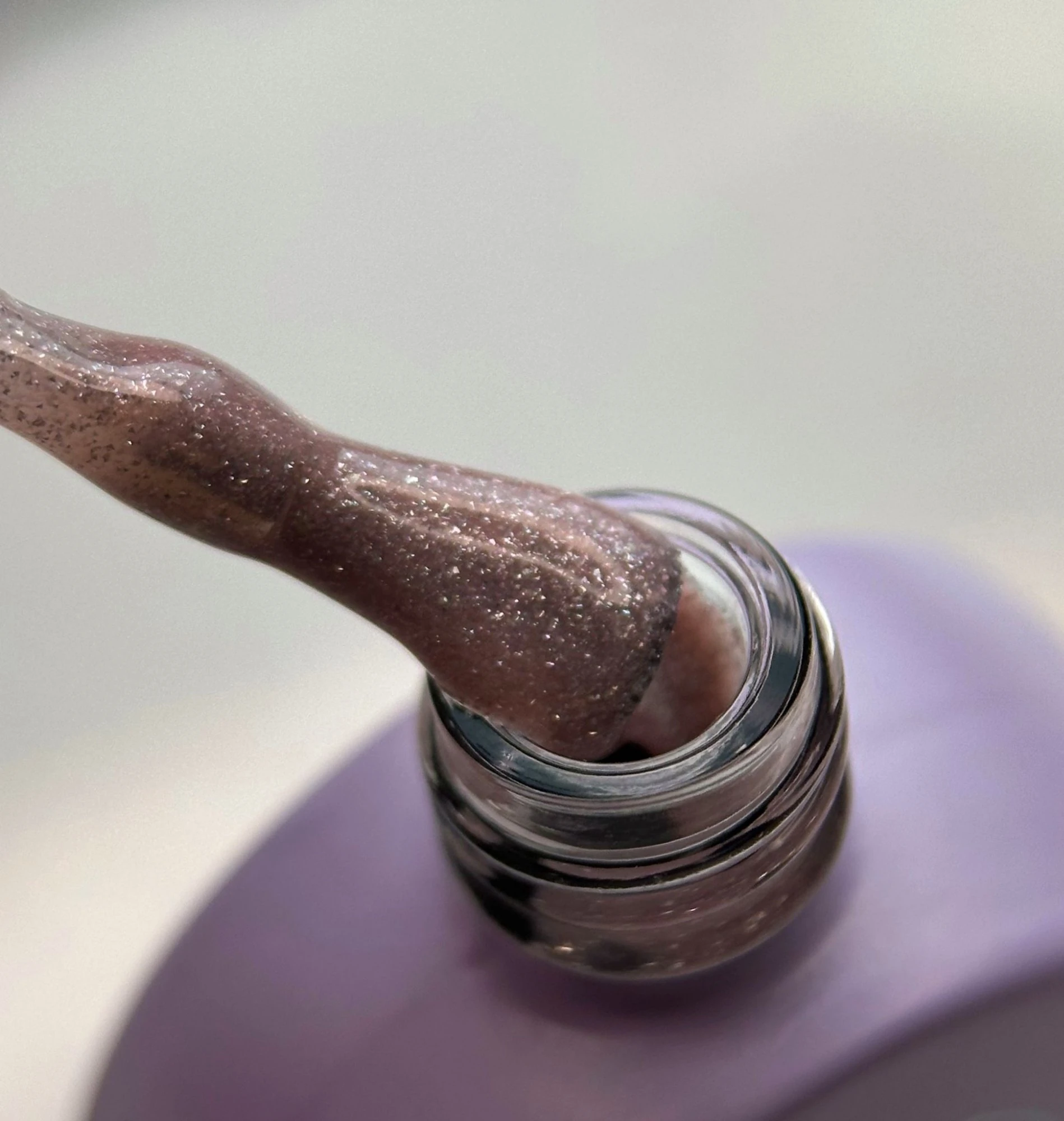Glitter Rubber Base — Nude Reflection, 12ml